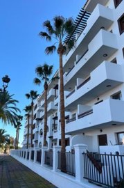 med5nw8vnk358cgzl7f21-1880x2820