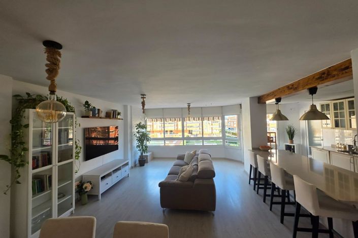 Image No.21-3 Bed Apartment for sale