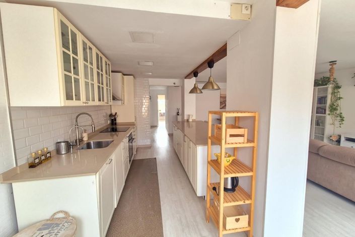 Image No.22-3 Bed Apartment for sale