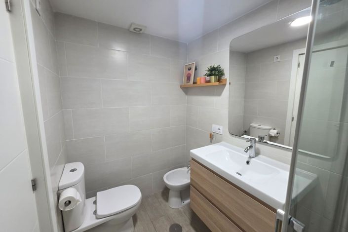 Image No.37-3 Bed Apartment for sale