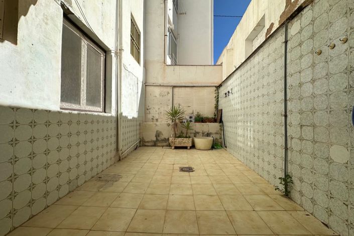 Image No.14-3 Bed Apartment for sale