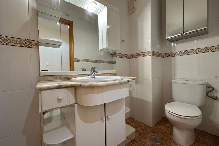 Image No.13-3 Bed Apartment for sale