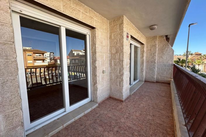 Image No.9-3 Bed Apartment for sale