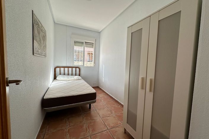 Image No.10-4 Bed Townhouse for sale