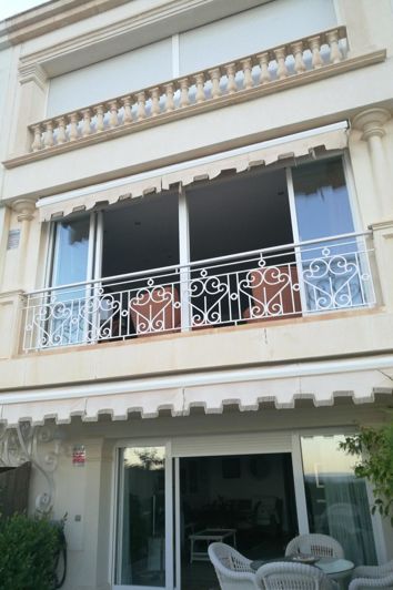 Image No.2-Villa de 4 chambres à vendre à Santa Pola