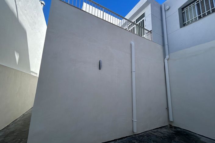 Image No.12-4 Bed Townhouse for sale