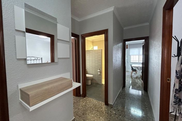 Image No.23-4 Bed Townhouse for sale