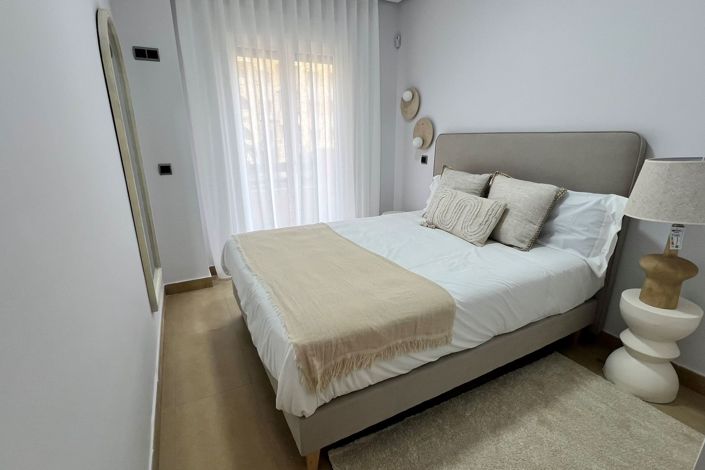 Image No.17-2 Bed Apartment for sale