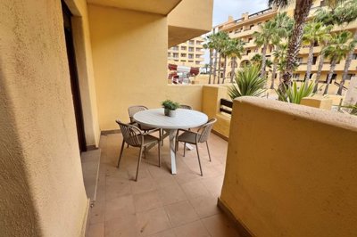 med5nx5vd7358cvftv742-2820x1880