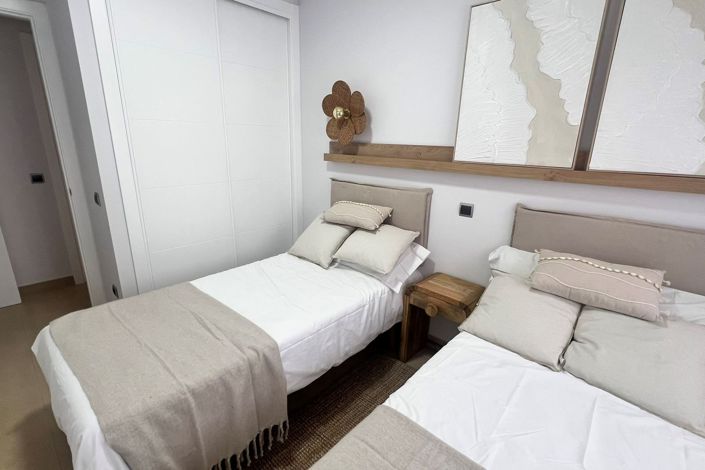 Image No.21-2 Bed Apartment for sale