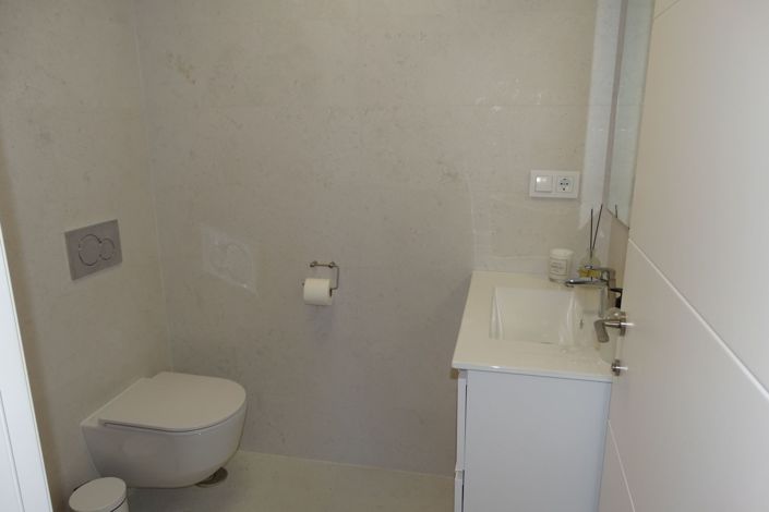 Image No.11-3 Bed Townhouse for sale