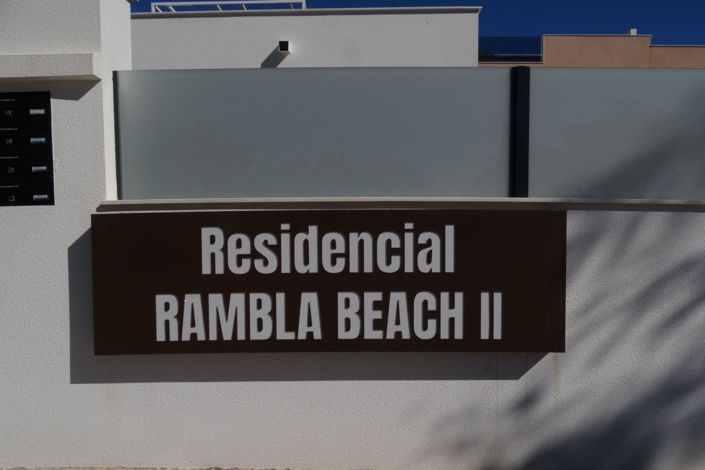 Image No.33-3 Bed Townhouse for sale