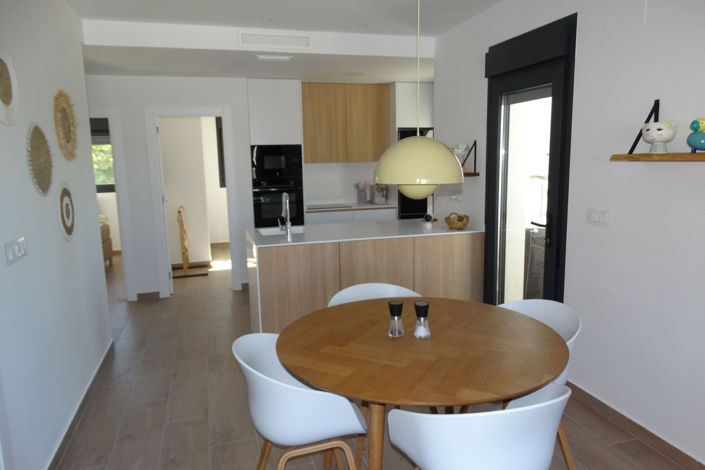 Image No.5-3 Bed Townhouse for sale