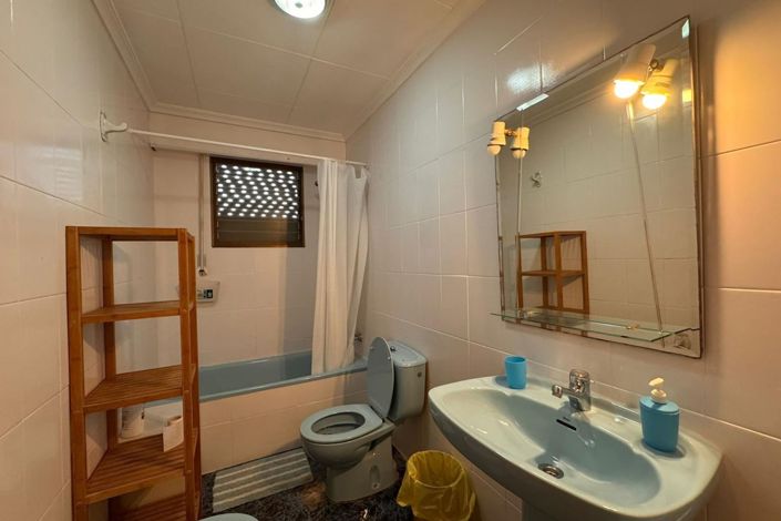 Image No.10-4 Bed Townhouse for sale