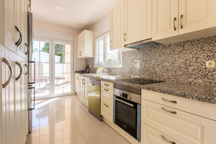 Image No.19-5 Bed Villa for sale