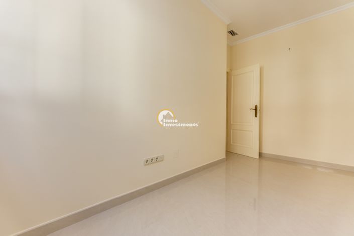 Image No.32-5 Bed Villa for sale