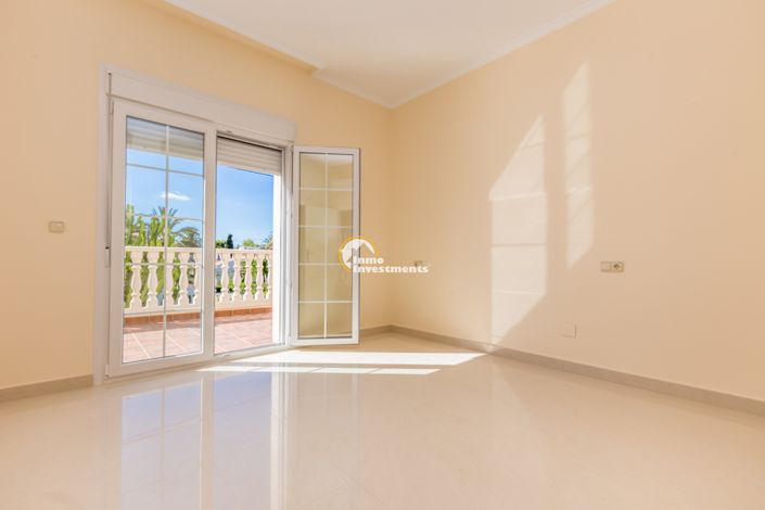 Image No.41-5 Bed Villa for sale