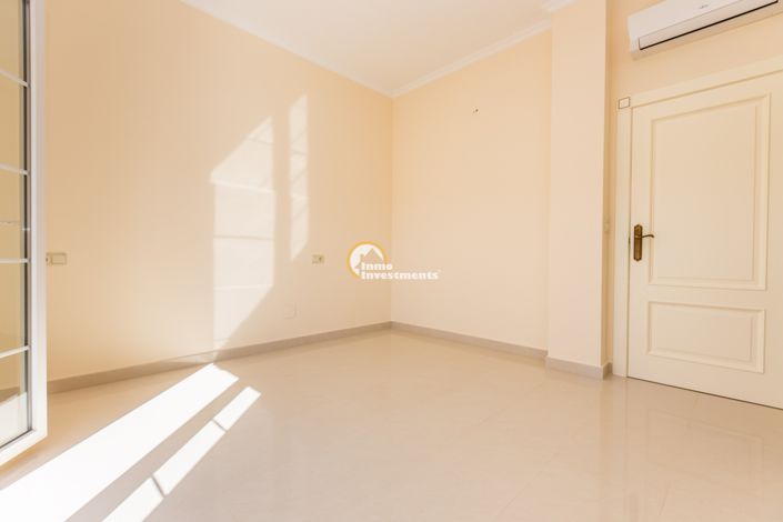 Image No.42-5 Bed Villa for sale