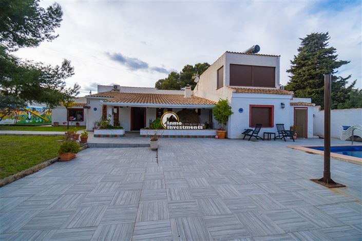 Image No.1-Villa de 9 chambres à vendre à Lomas de Cabo Roig