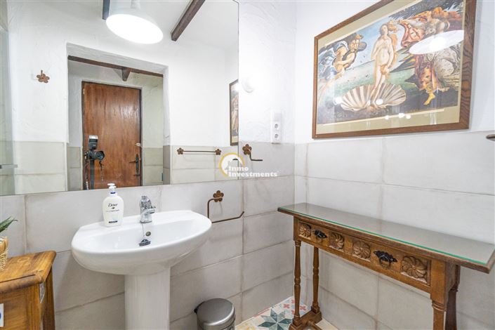 Image No.25-9 Bed Villa for sale