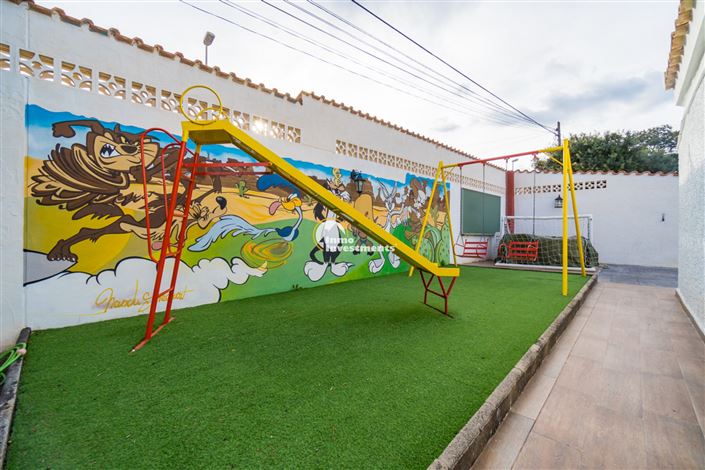 Image No.28-9 Bed Villa for sale