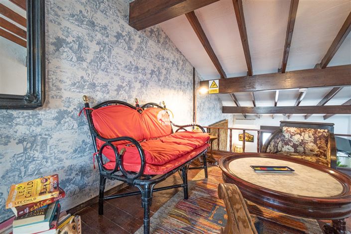 Image No.6-9 Bed Villa for sale