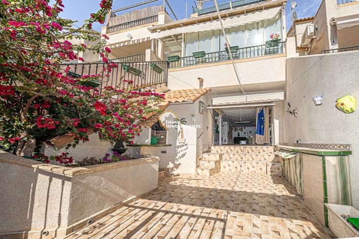 Image No.1-3 Bed Townhouse for sale