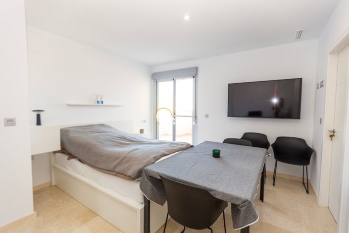 Image No.23-2 Bed Apartment for sale