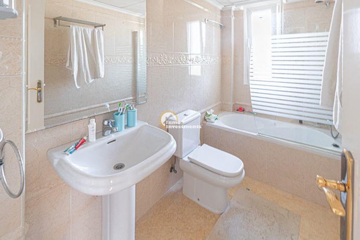 Image No.41-5 Bed Villa for sale