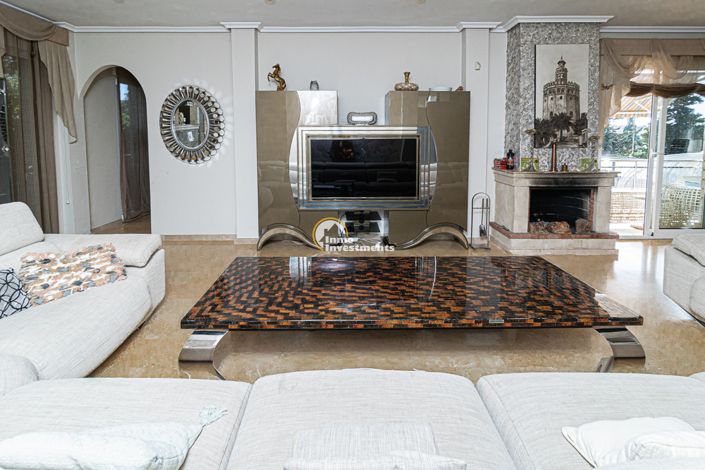 Image No.9-5 Bed Villa for sale