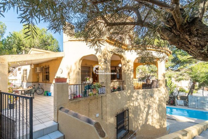 Image No.4-6 Bed Villa for sale