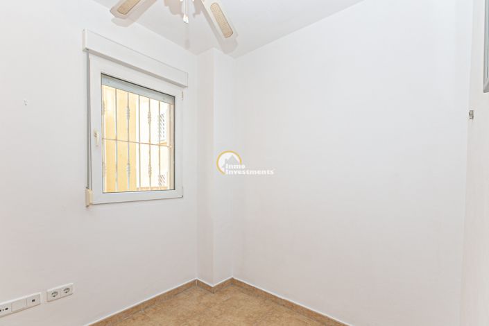 Image No.25-3 Bed Townhouse for sale