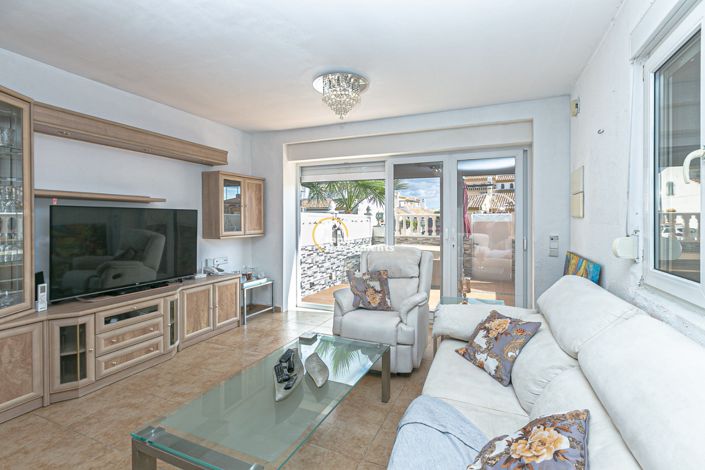 Image No.6-3 Bed Townhouse for sale