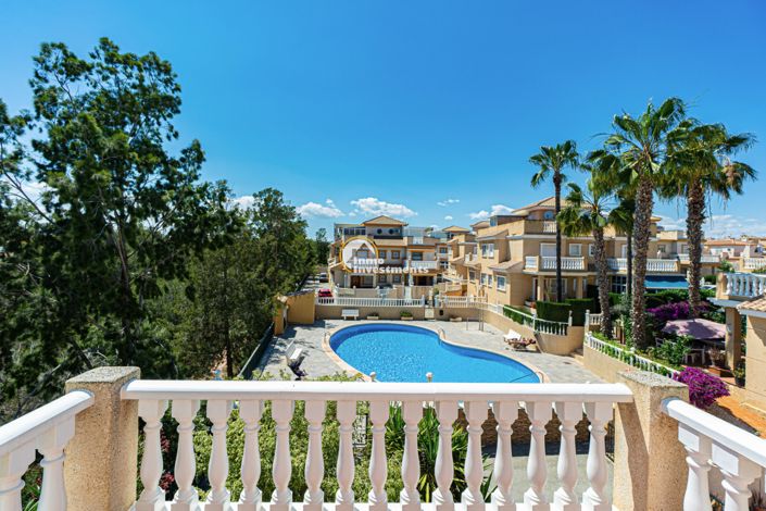 Image No.1-3 Bed Villa for sale