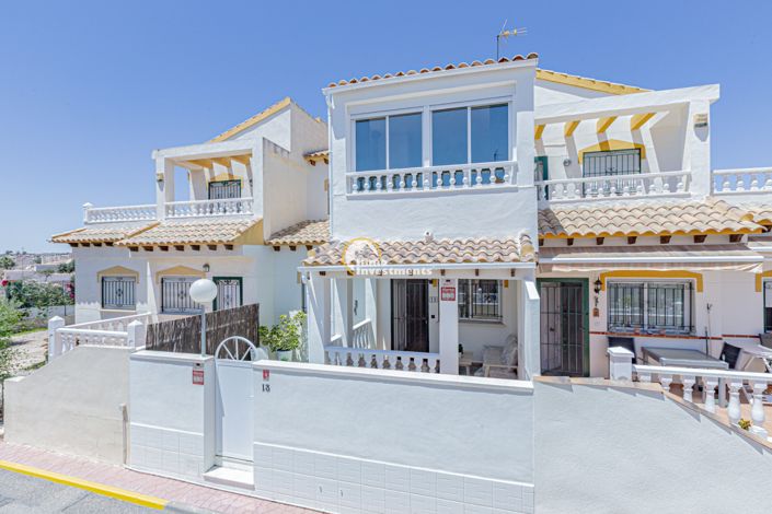 Image No.1-3 Bed Townhouse for sale