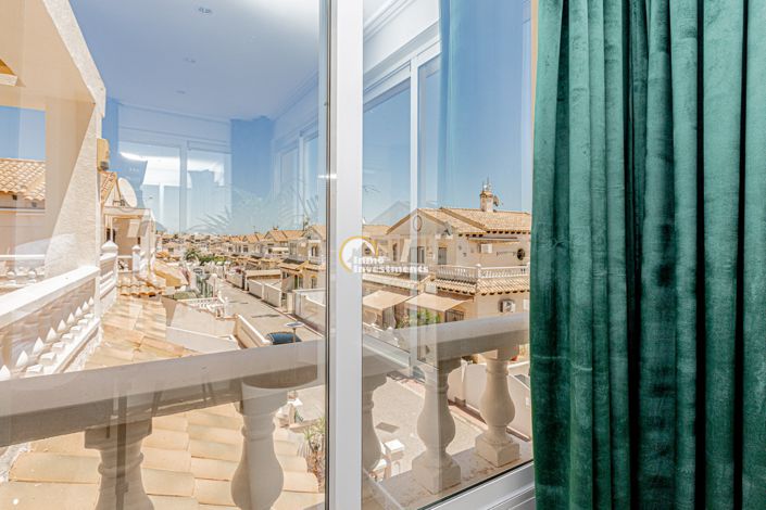 Image No.35-Maison de ville de 3 chambres à vendre à Los Altos