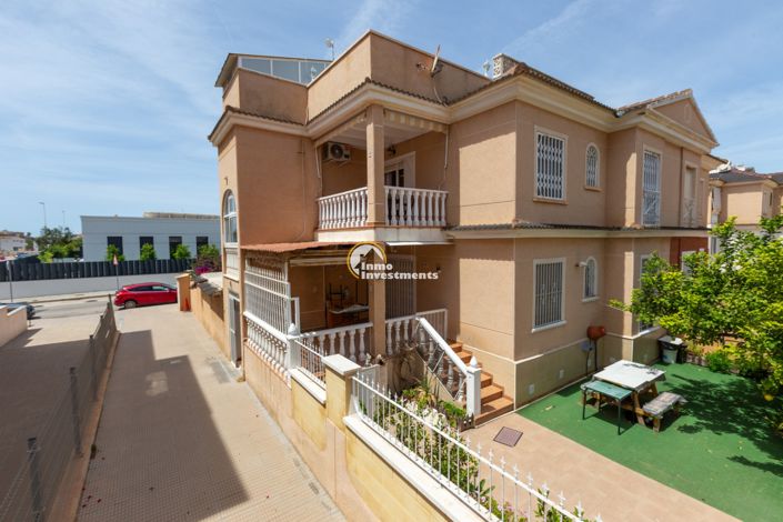 Image No.1-2 Bed Bungalow for sale