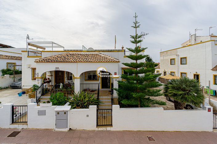 Image No.1-3 Bed Villa for sale