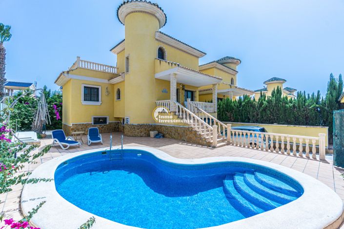 Image No.1-3 Bed Villa for sale