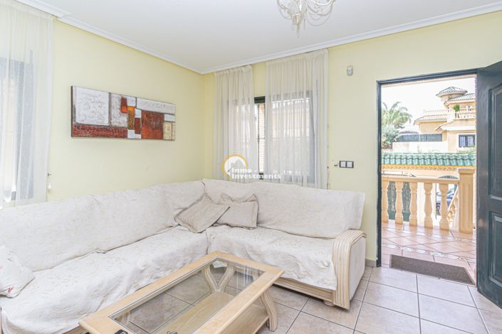 Image No.8-3 Bed Villa for sale