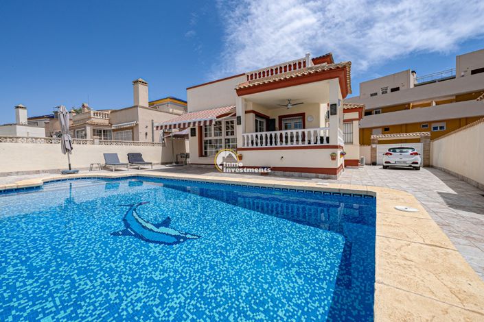Image No.1-Villa de 3 chambres à vendre à Playa Flamenca