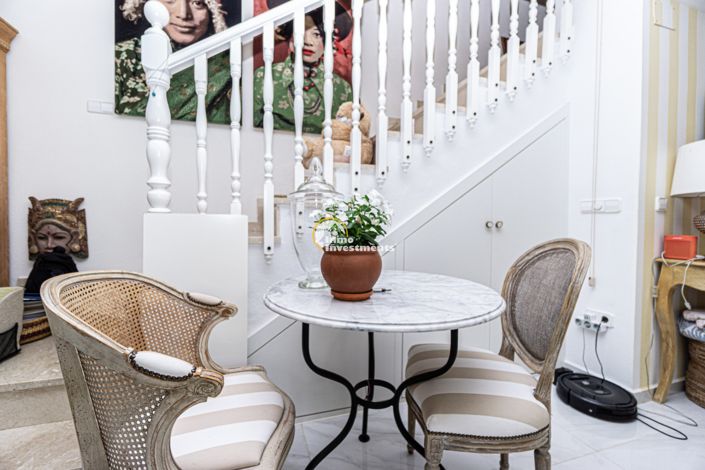 Image No.23-2 Bed Townhouse for sale