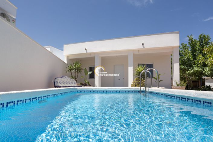 Image No.1-3 Bed Villa for sale