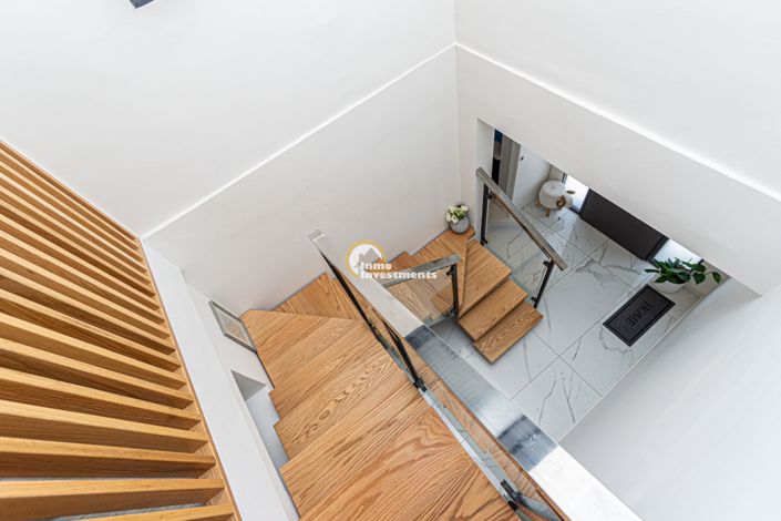 Image No.6-4 Bed Villa for sale