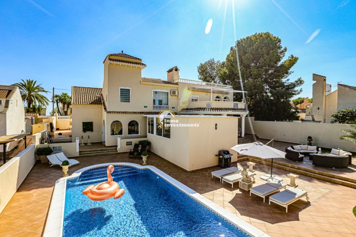 Image No.1-Villa de 4 chambres à vendre à San Miguel de Salinas