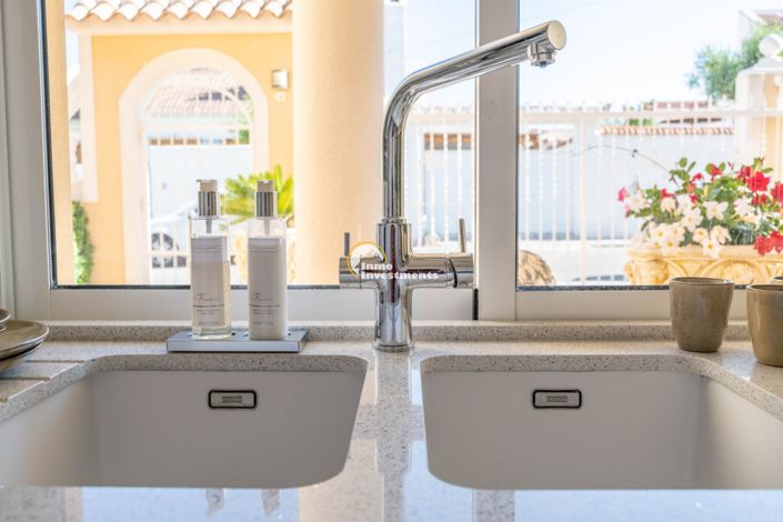 Image No.13-Villa de 4 chambres à vendre à San Miguel de Salinas