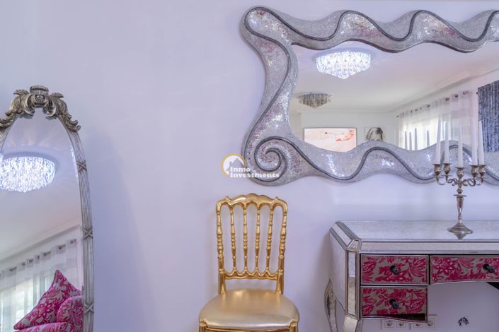 Image No.30-4 Bed Villa for sale