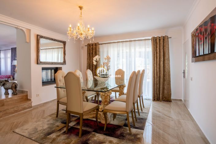 Image No.36-4 Bed Villa for sale