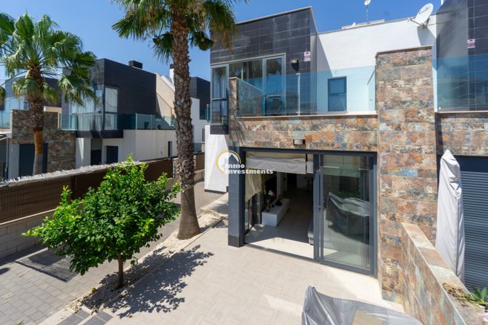 Image No.1-2 Bed Villa for sale