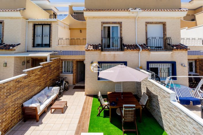 Image No.1-3 Bed Townhouse for sale